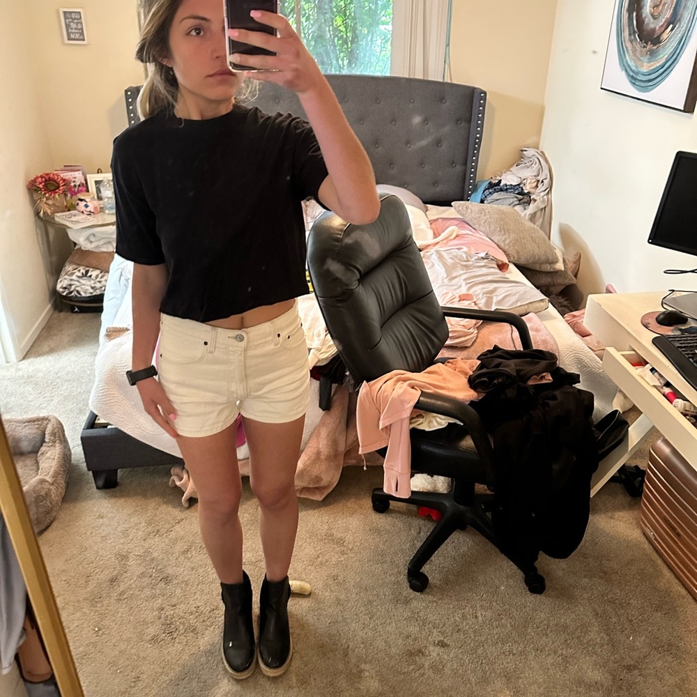 Black crop top